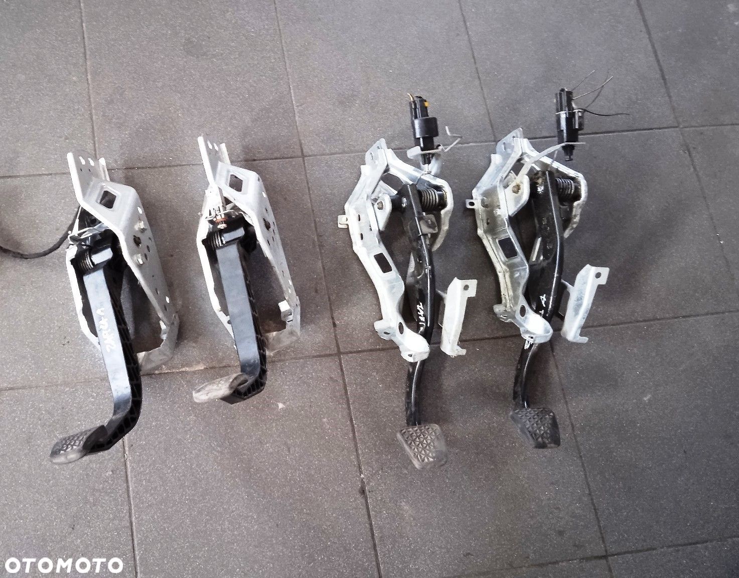 Pedał sprzęgła hamulca Opel Zafira A - 1