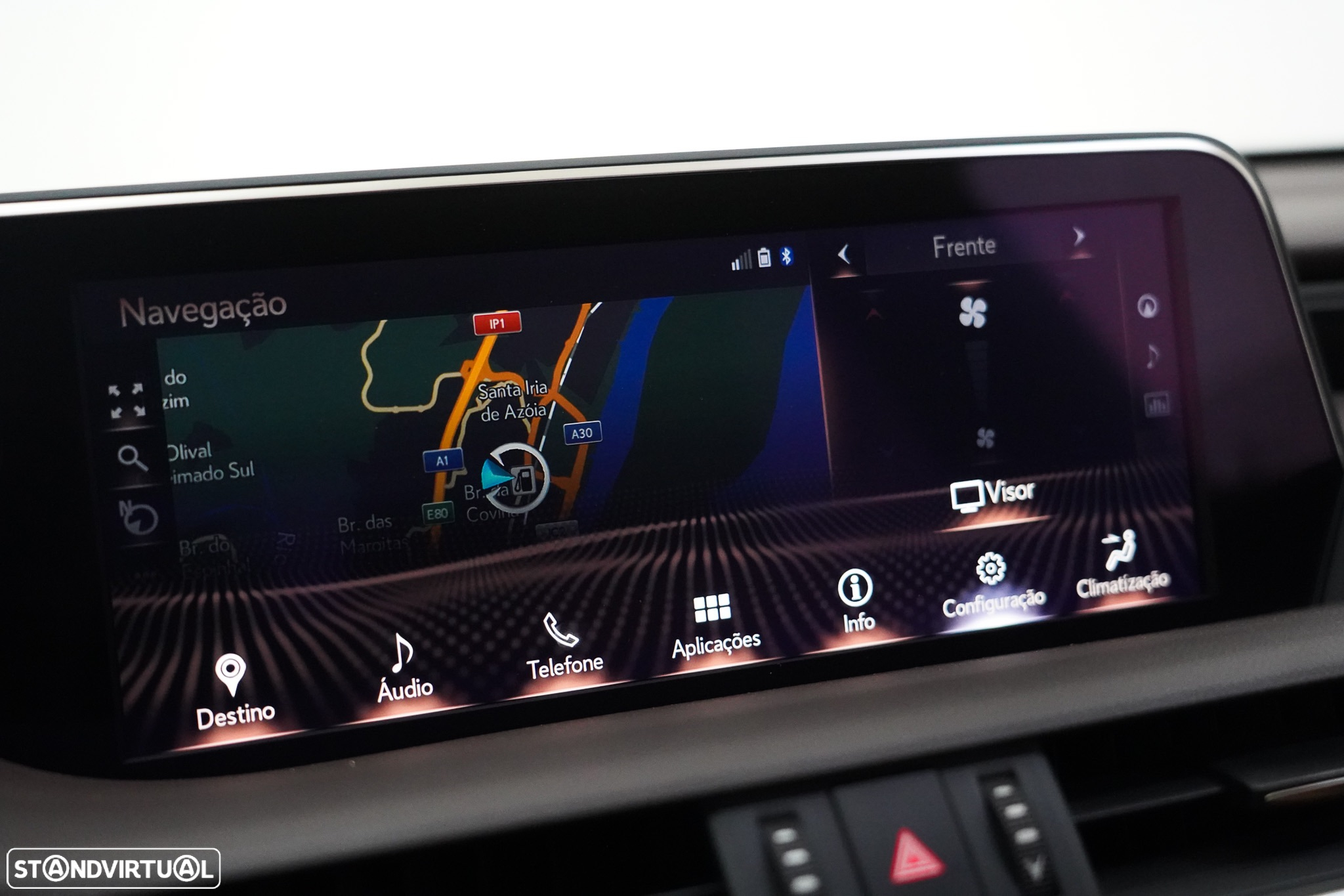 Lexus ES 300h Luxury - 13