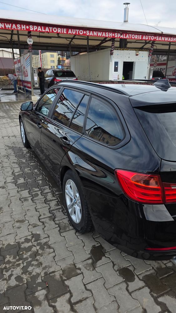 BMW Seria 3 318d - 5