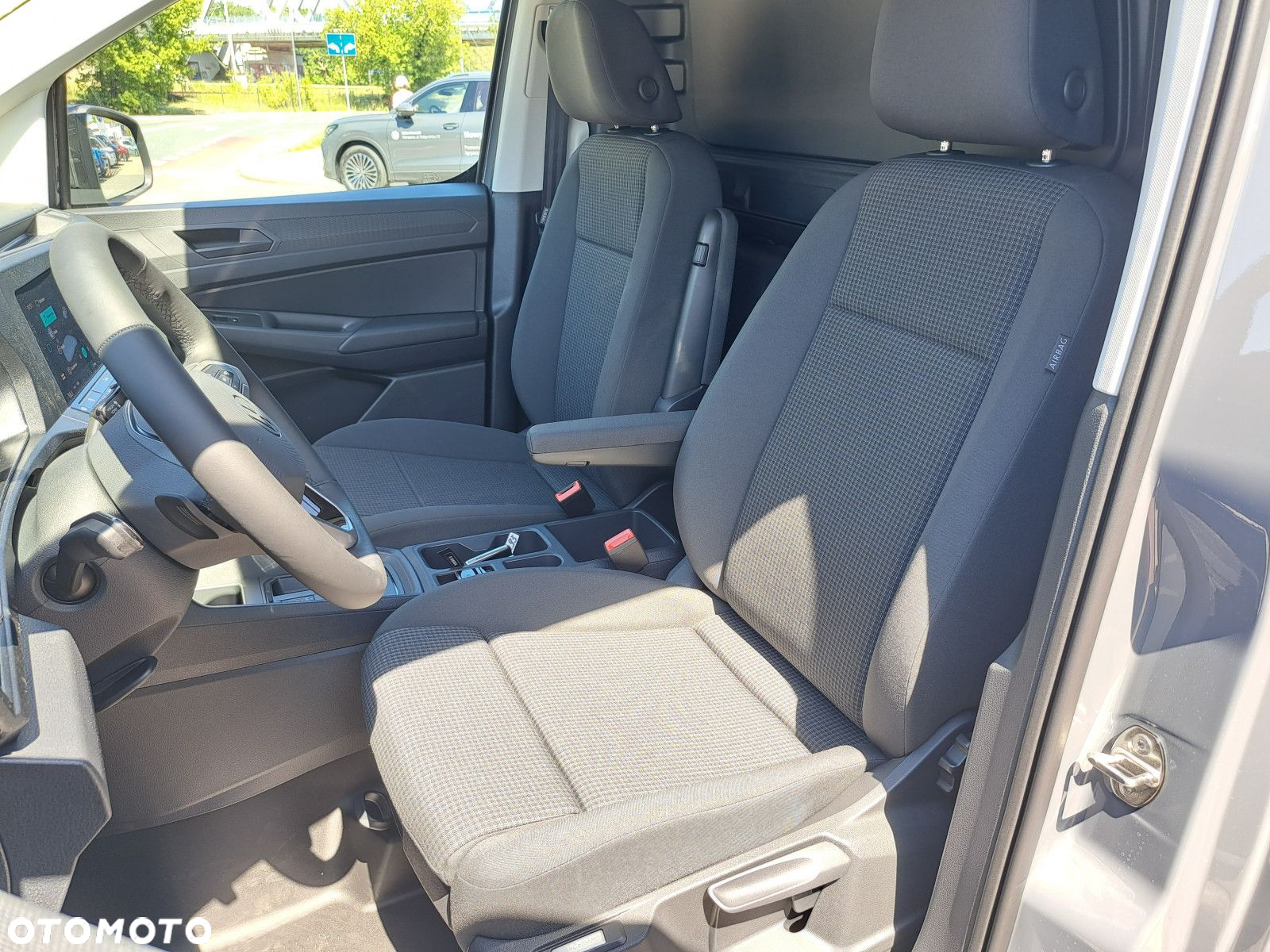Volkswagen Caddy Cargo 2.0 TDI DSG - 12