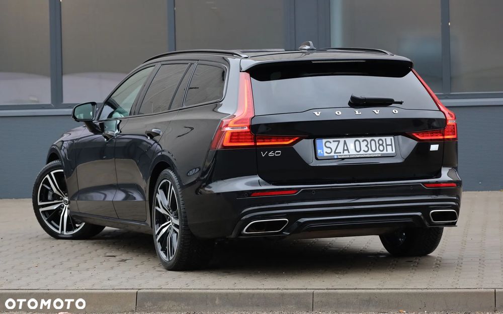 Volvo V60 T6 AWD Recharge Geartronic RDesign - 6