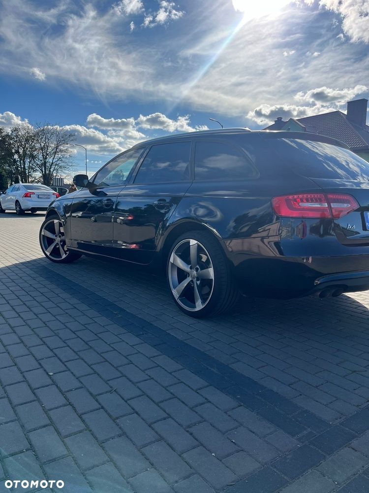 Audi A4 - 1