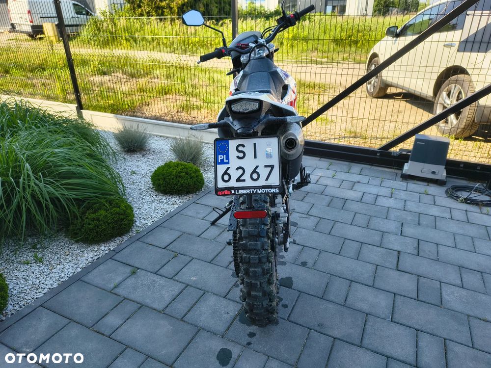 Aprilia RX - 9