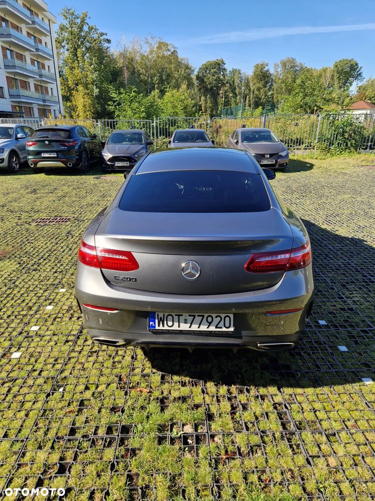 Mercedes-Benz Klasa E 200 Coupe 9G-TRONIC - 17