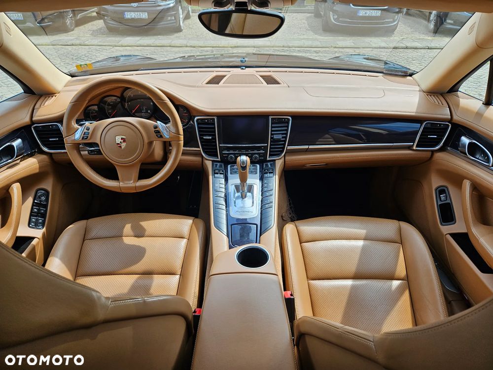 Porsche Panamera Diesel - 10