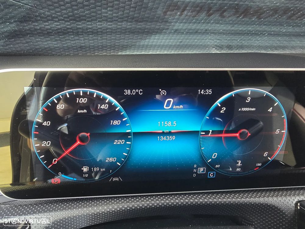 Mercedes-Benz CLA 180 d Shooting Brake AMG Line Aut. - 29