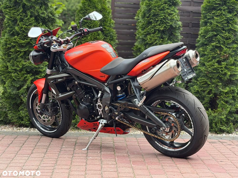 Triumph Street Triple - 8