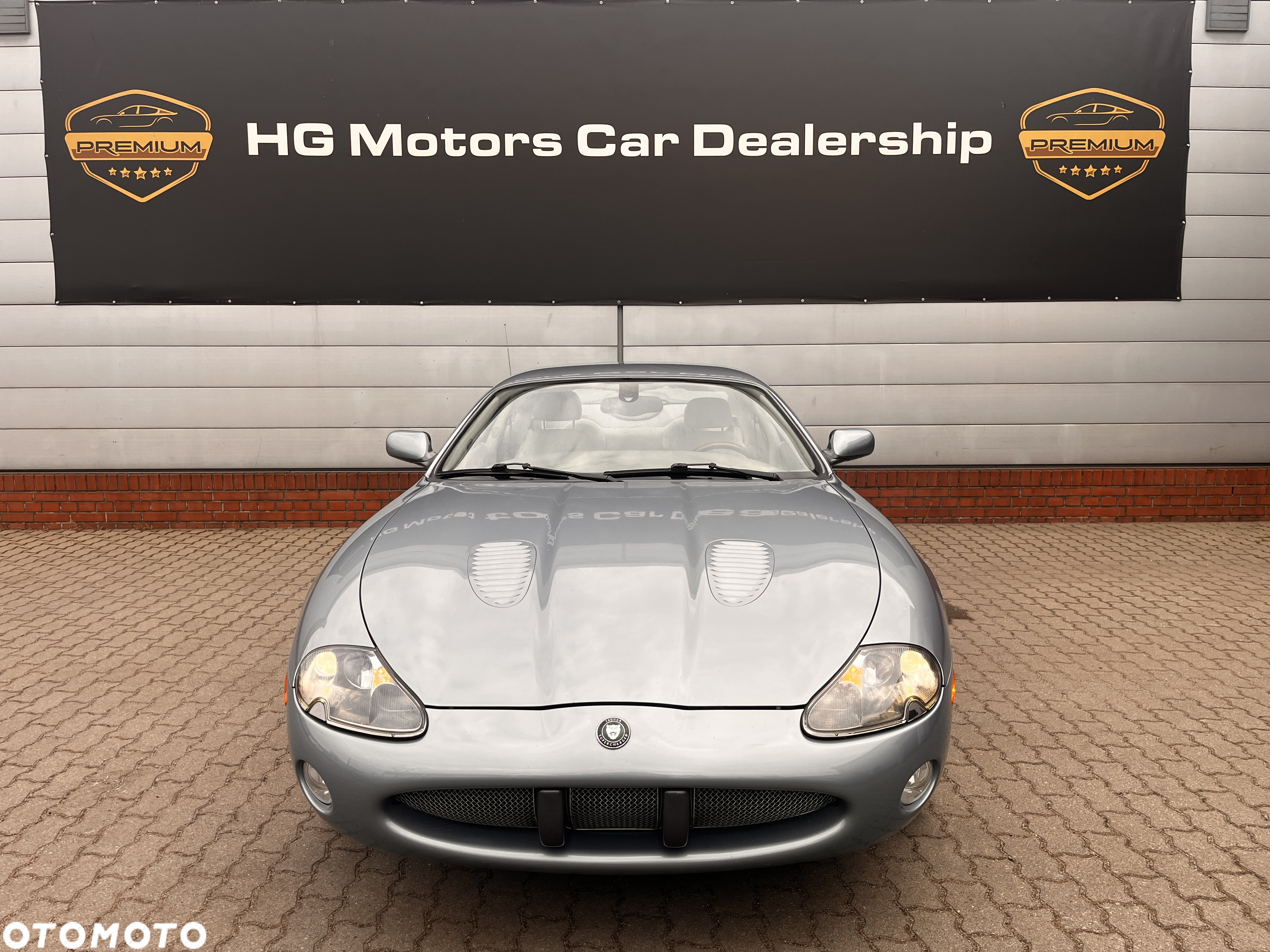 Jaguar XK XKR Coupe - 23