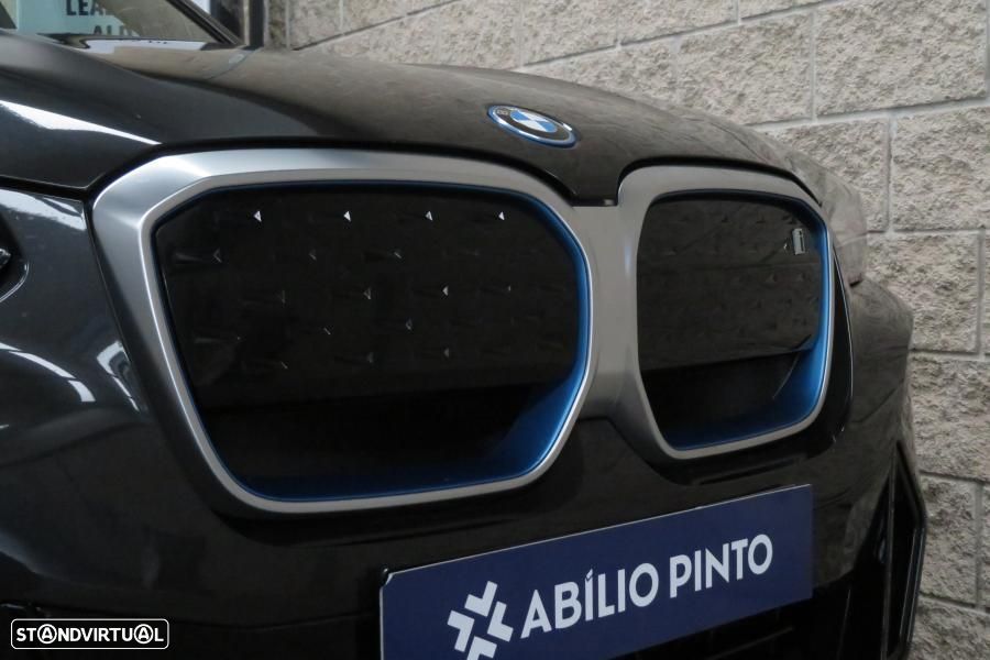 BMW iX3 M Sport Inspiring - 43