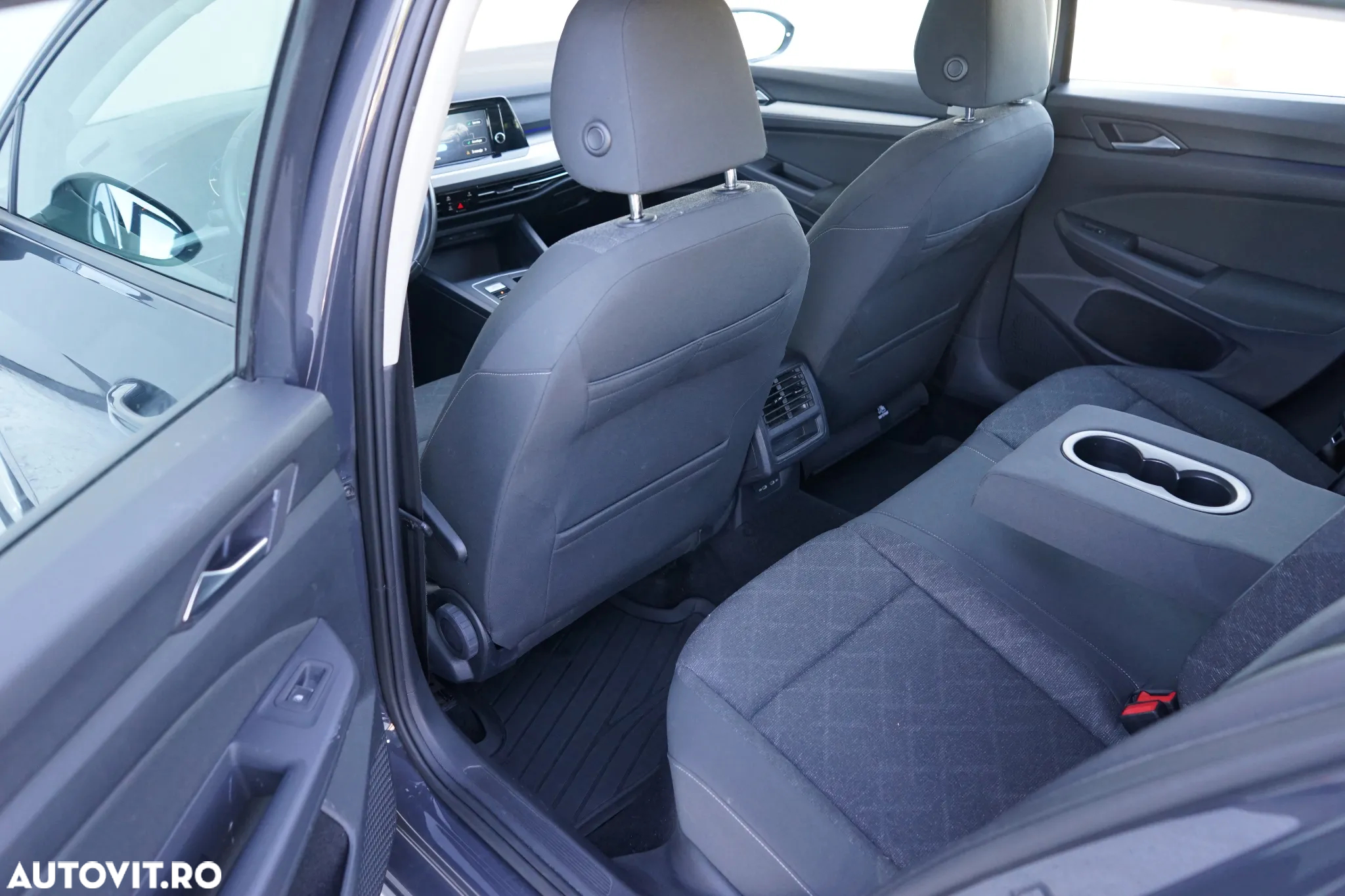 Volkswagen Golf Variant 2.0 TDI 116CP DSG Life - 26