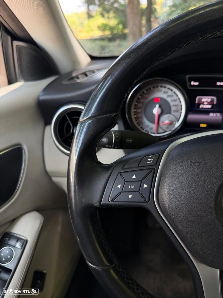Mercedes-Benz CLA 200 CDI AMG Line — fotografia 17