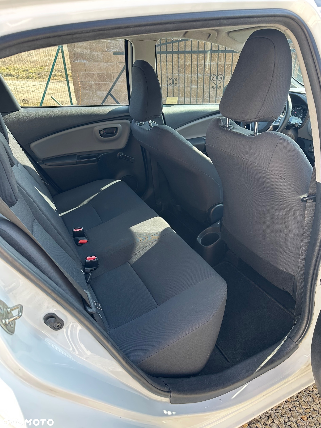 Toyota Yaris 1.0 Life - 14