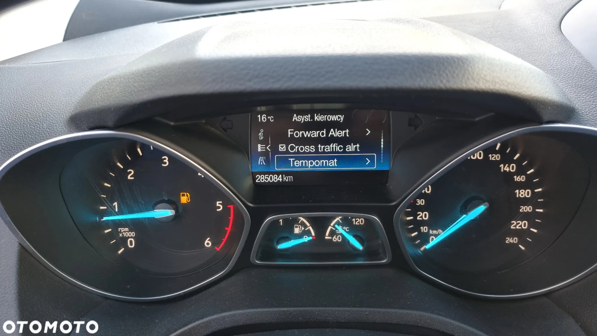 Ford Kuga 2.0 TDCi 4x4 Cool & Connect - 29