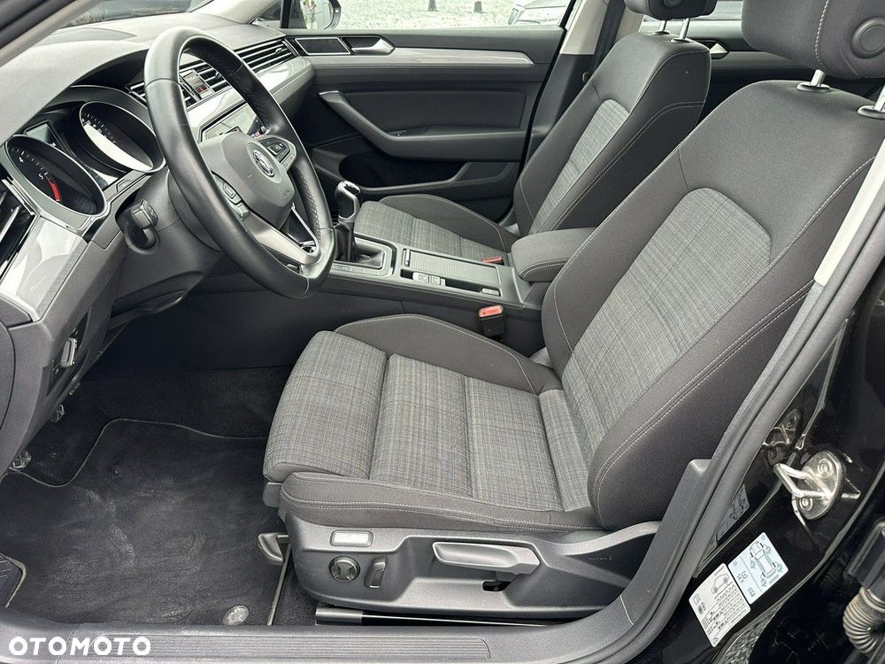 Volkswagen Passat 2.0 TDI EVO Business - 11