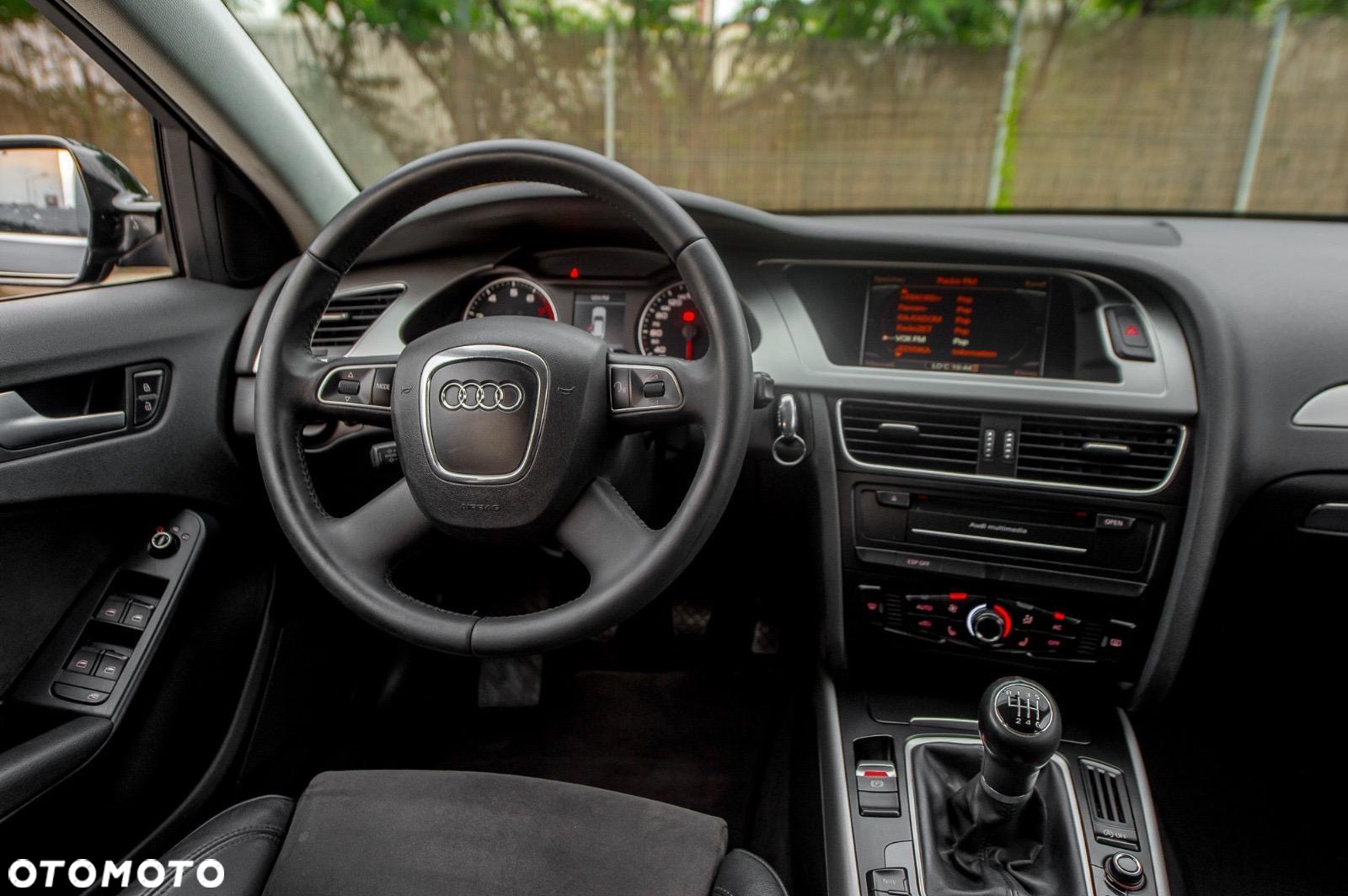 Audi A4 Avant 2.0 TFSI quattro Ambiente - 27