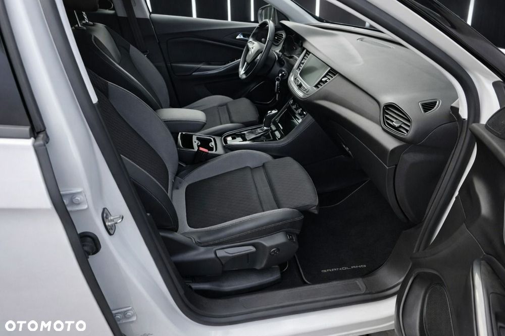 Opel Grandland X - 12