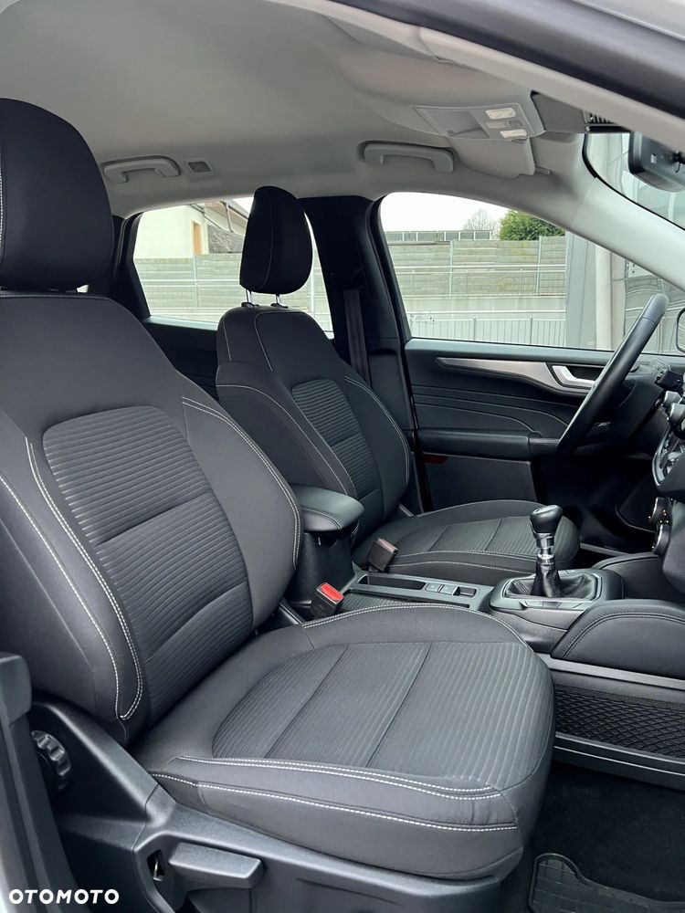 Ford Kuga 1.5 EcoBoost FWD Titanium - 6