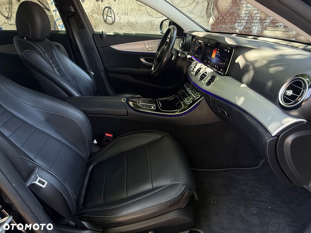 Mercedes-Benz Klasa E 300 de 4Matic 9G-TRONIC Exclusive - 10