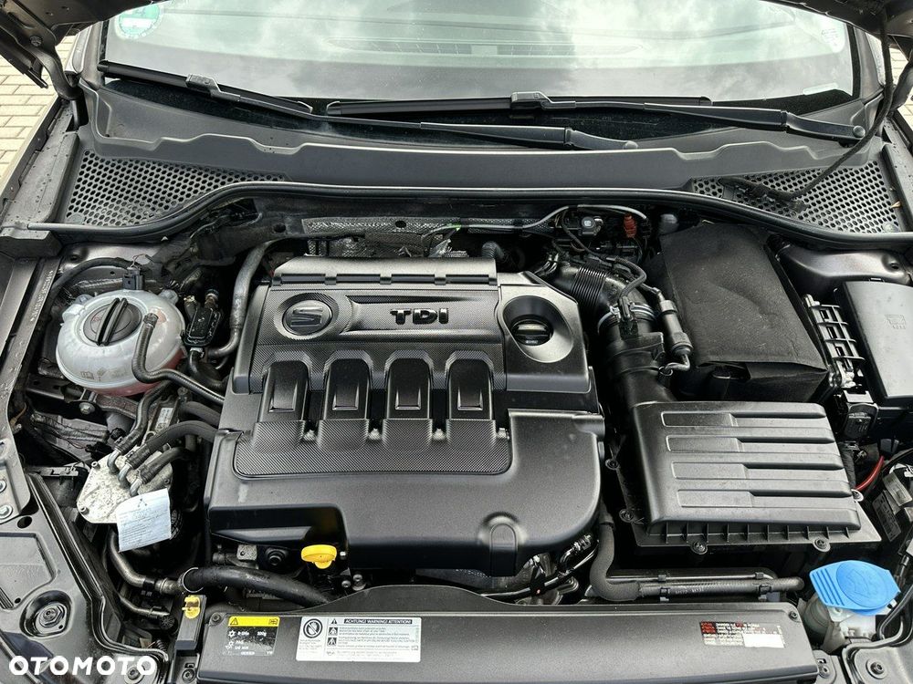 Seat Leon Sportstourer 2.0 TDI DPF DSG FR - 33