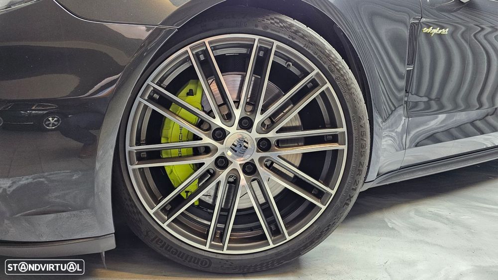 Porsche Panamera Sport Turismo 4 E-Hybrid Platinum Edition - 40