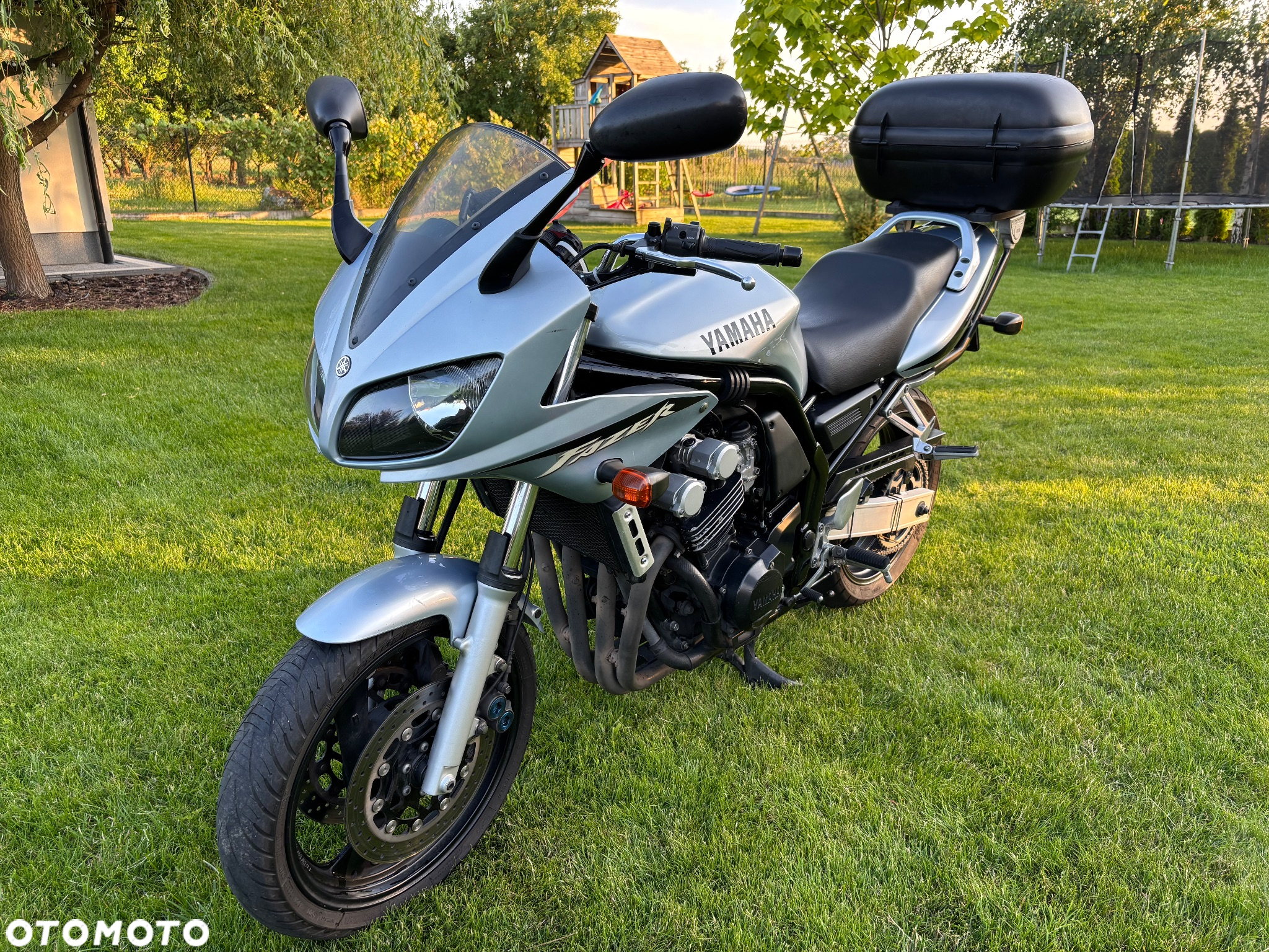 Yamaha FZS - 4