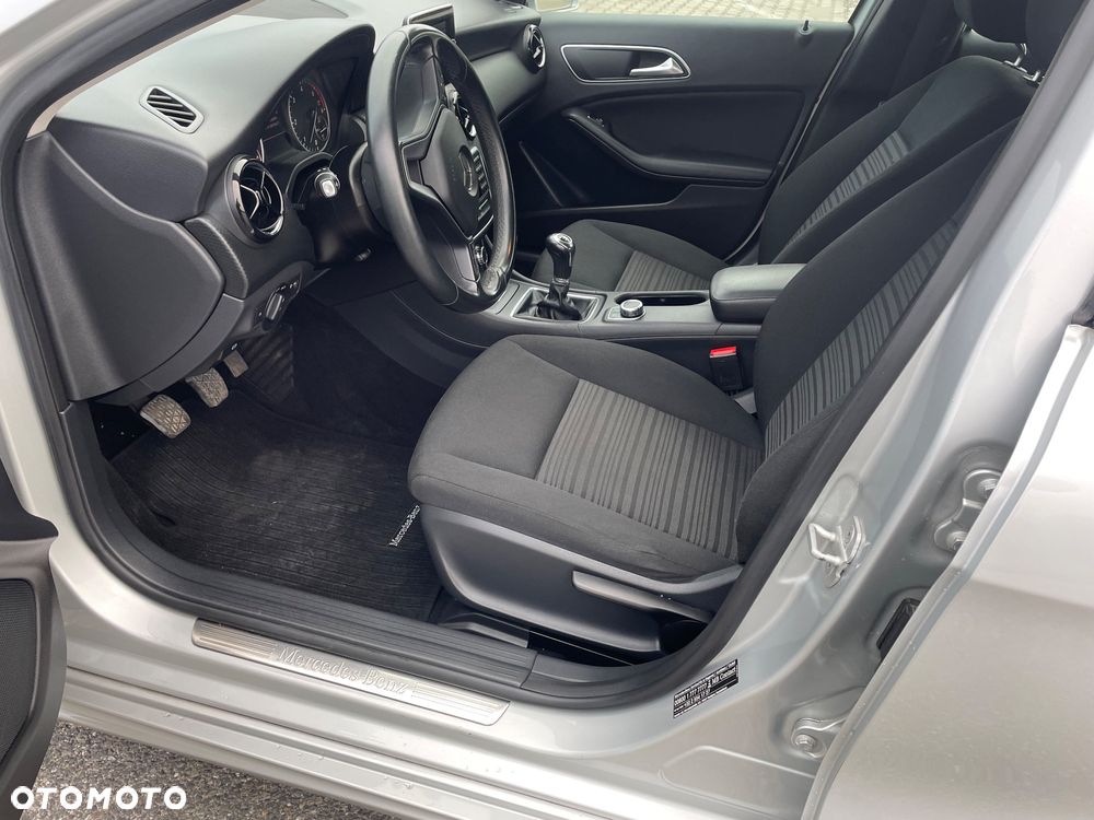 Mercedes-Benz Klasa A 180 CDI (BlueEFFICIENCY) Style - 21