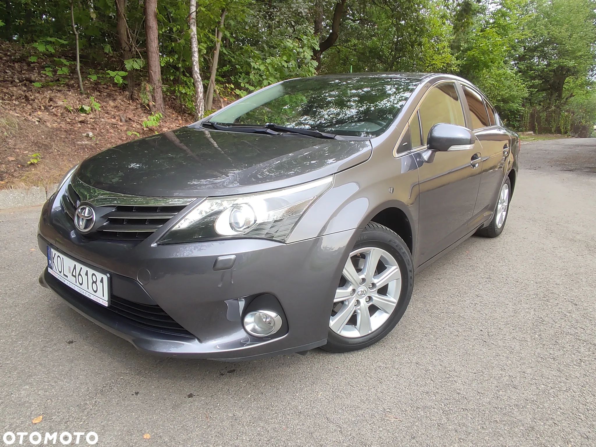 Toyota Avensis 1.8 Premium - 1