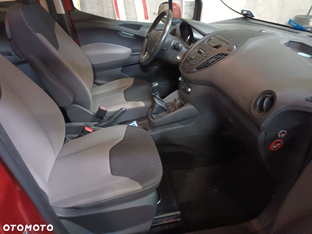 Ford Tourneo Courier - 14