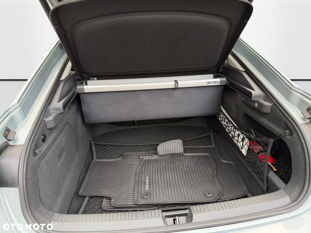 Skoda Superb 1.5 TSI mHEV Edition 130 DSG - 40