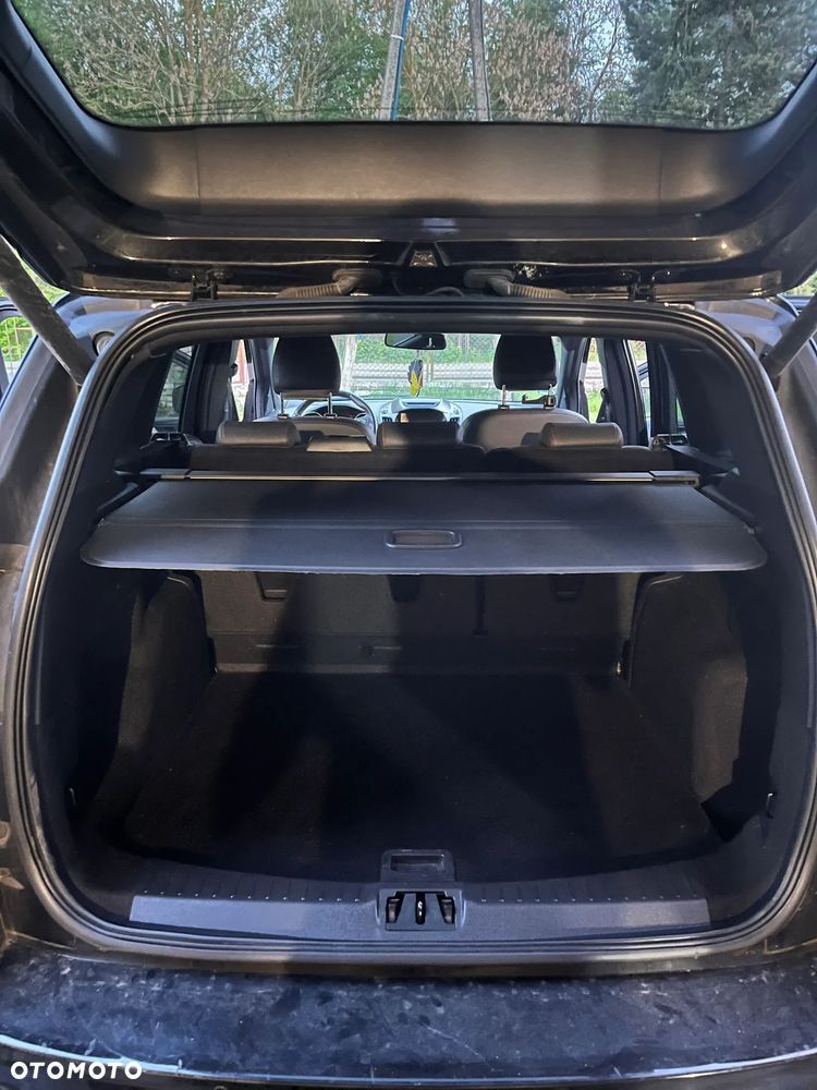 Ford Kuga - 9