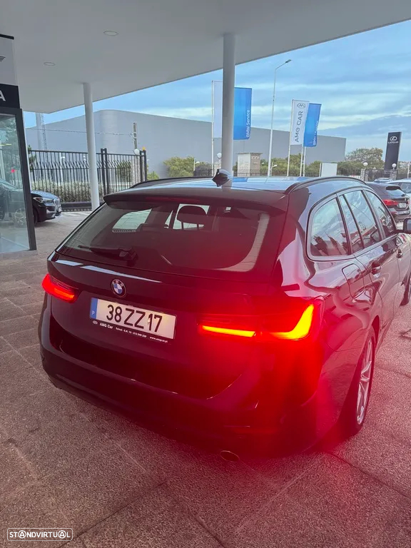 BMW 318 d Touring Line Sport - 21