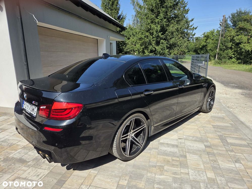 BMW M5 - 4