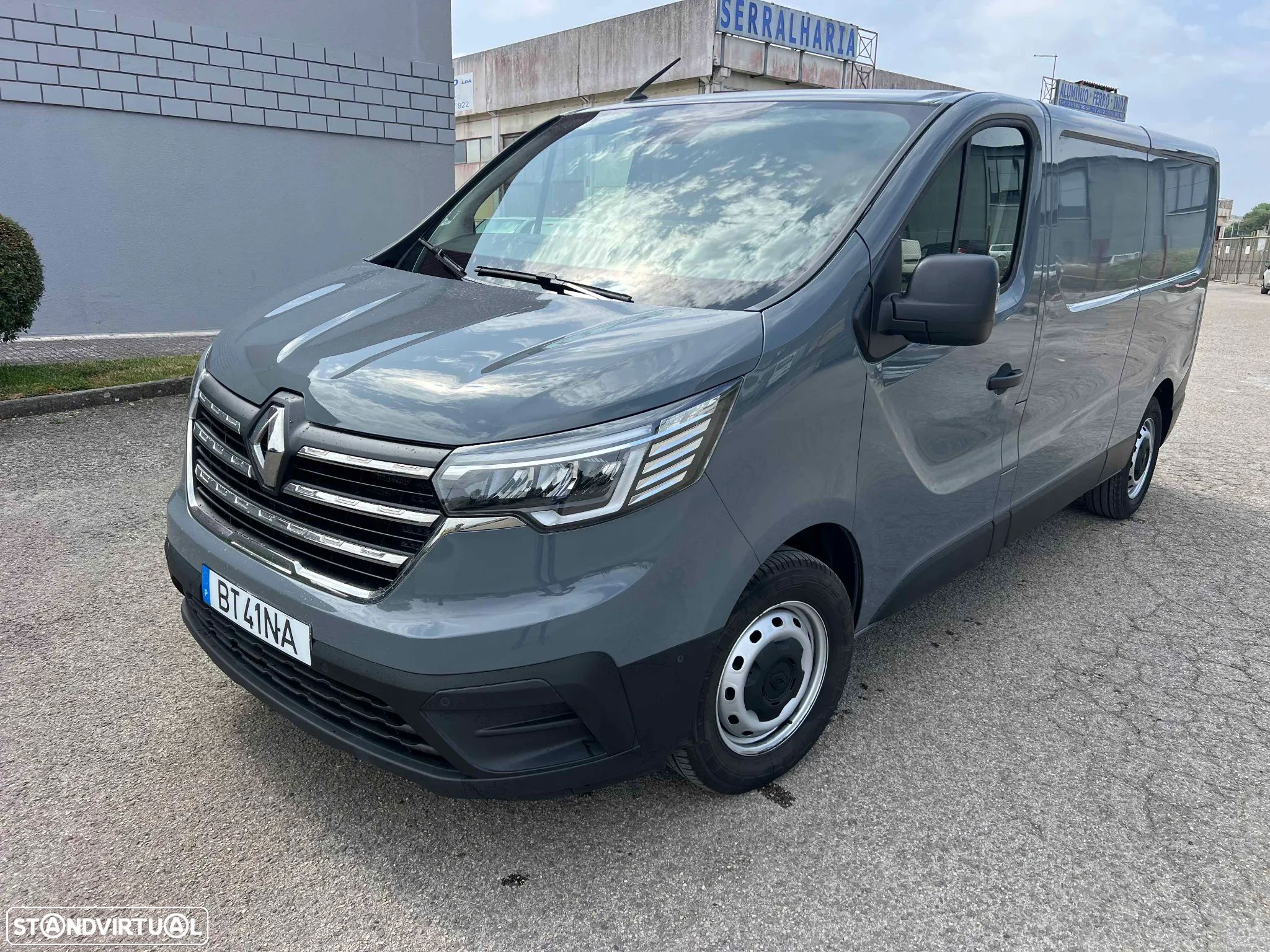Renault Trafic AUT.2.0Dci Longa L2H1 150cv GranConfort GPS - 1