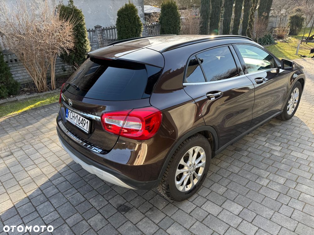 Mercedes-Benz GLA 180 (CDI) d 7G-DCT Urban - 3