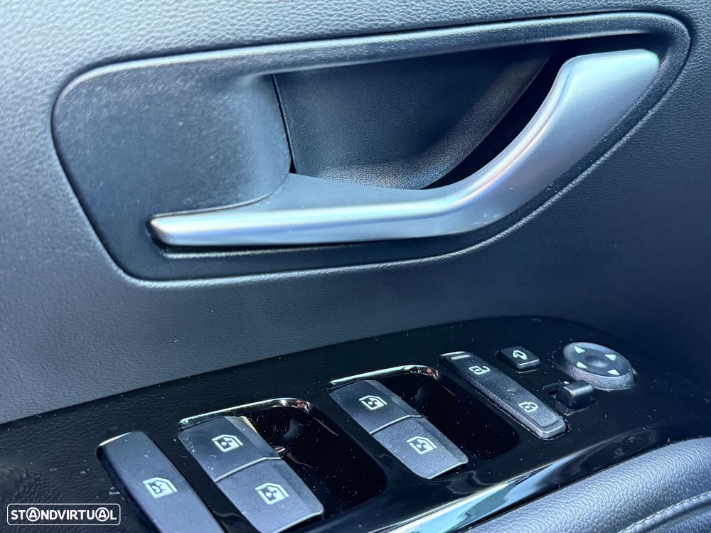 Hyundai Tucson 1.6 CRDi Vanguard DCT - 29