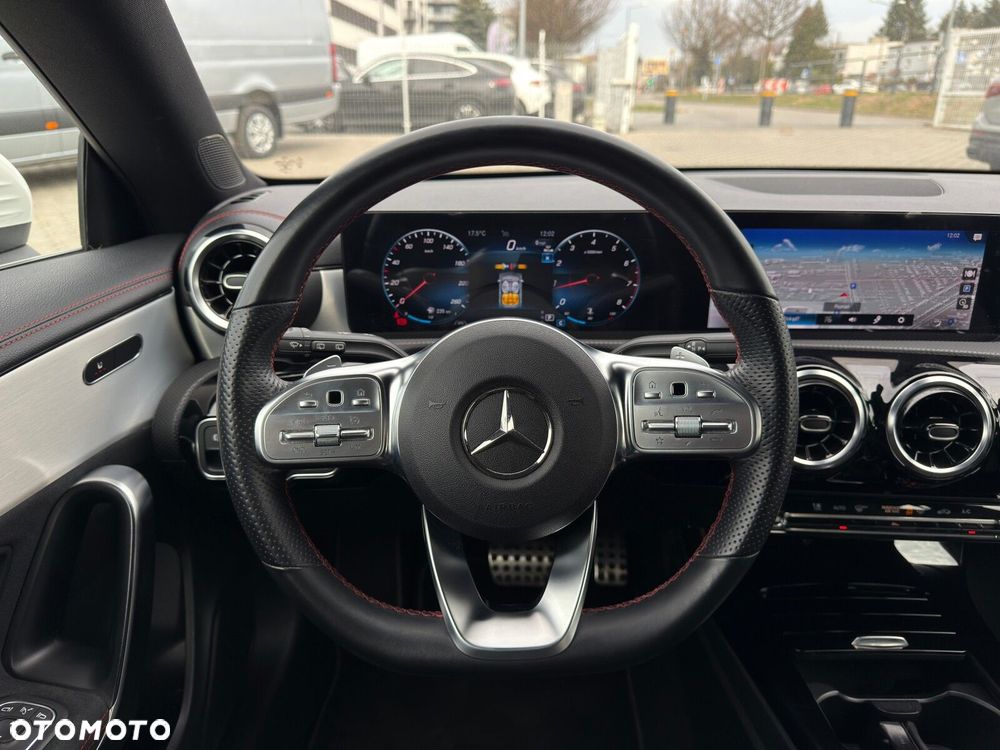 Mercedes-Benz CLA 180 AMG Line 7G-DCT - 16