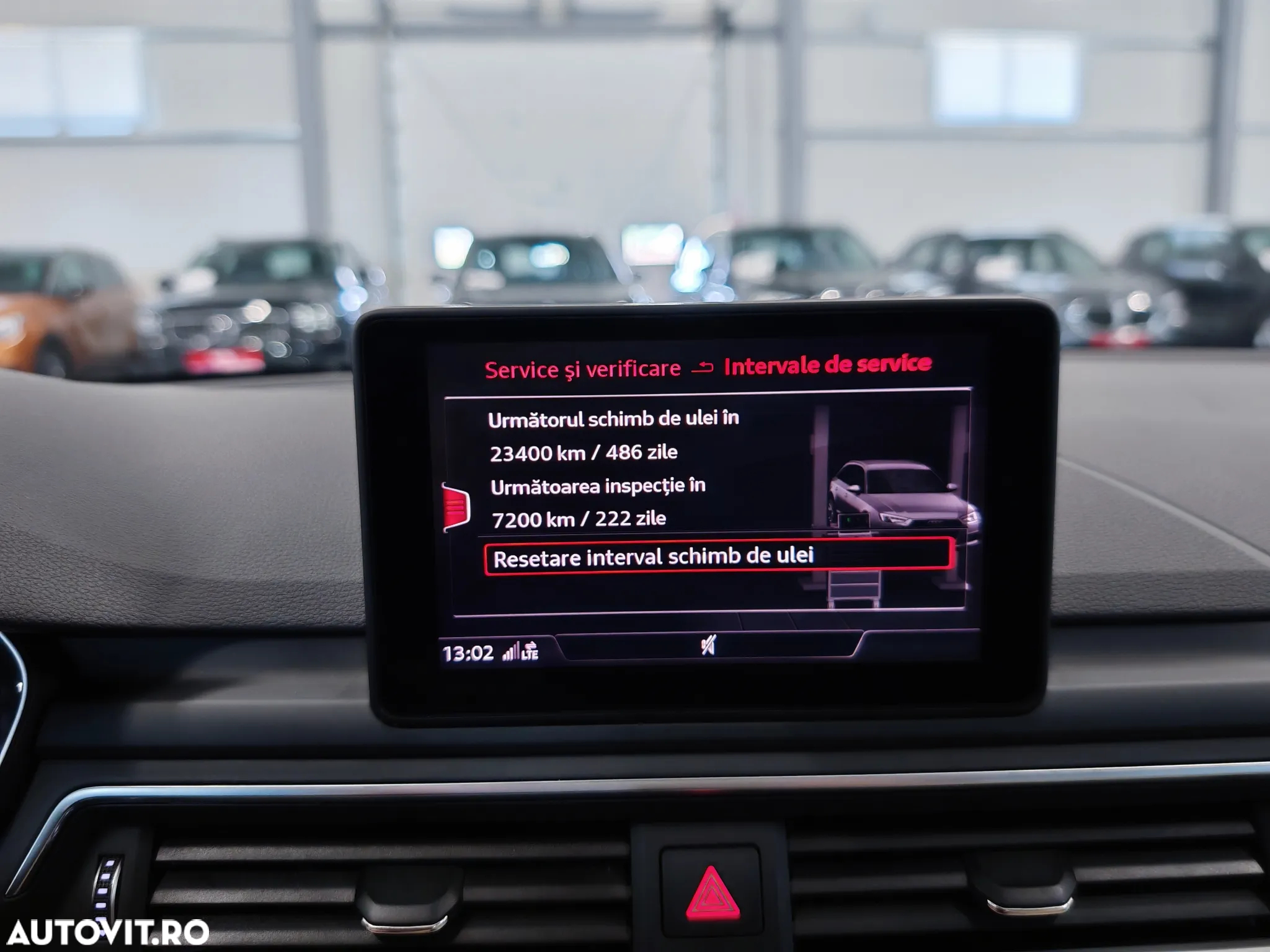 Audi A4 Avant 30 TDI S tronic - 12