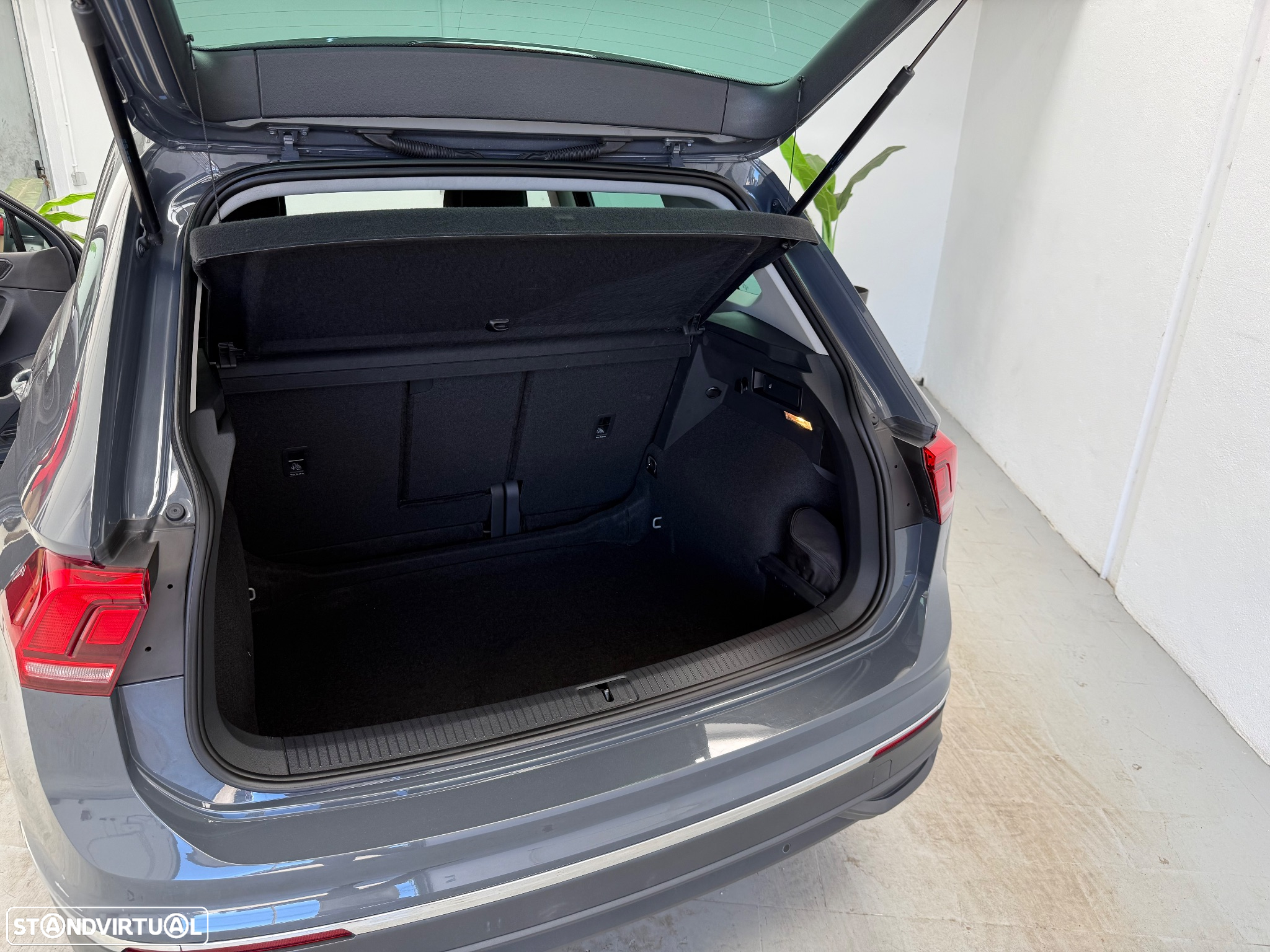 VW Tiguan 2.0 TDI Life - 22