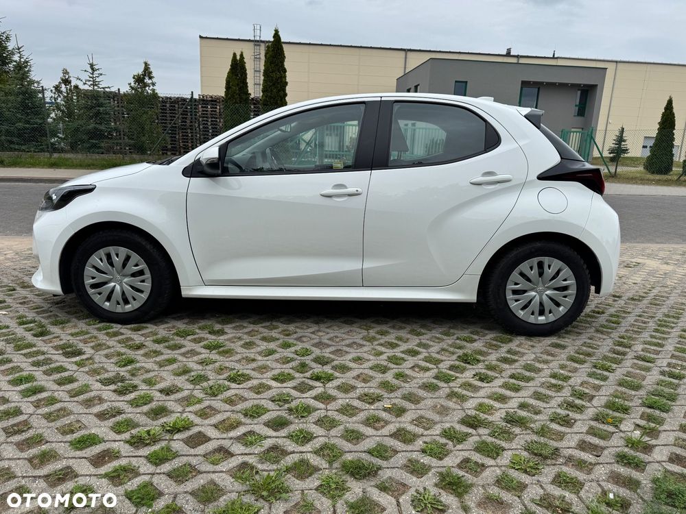Toyota Yaris - 4