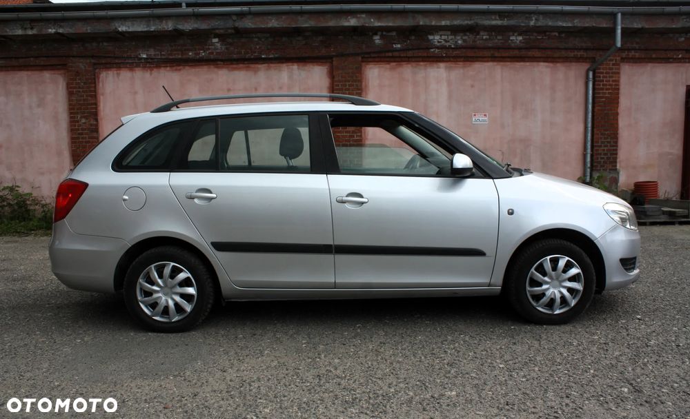 Skoda Fabia 1.4 16V Scout - 6