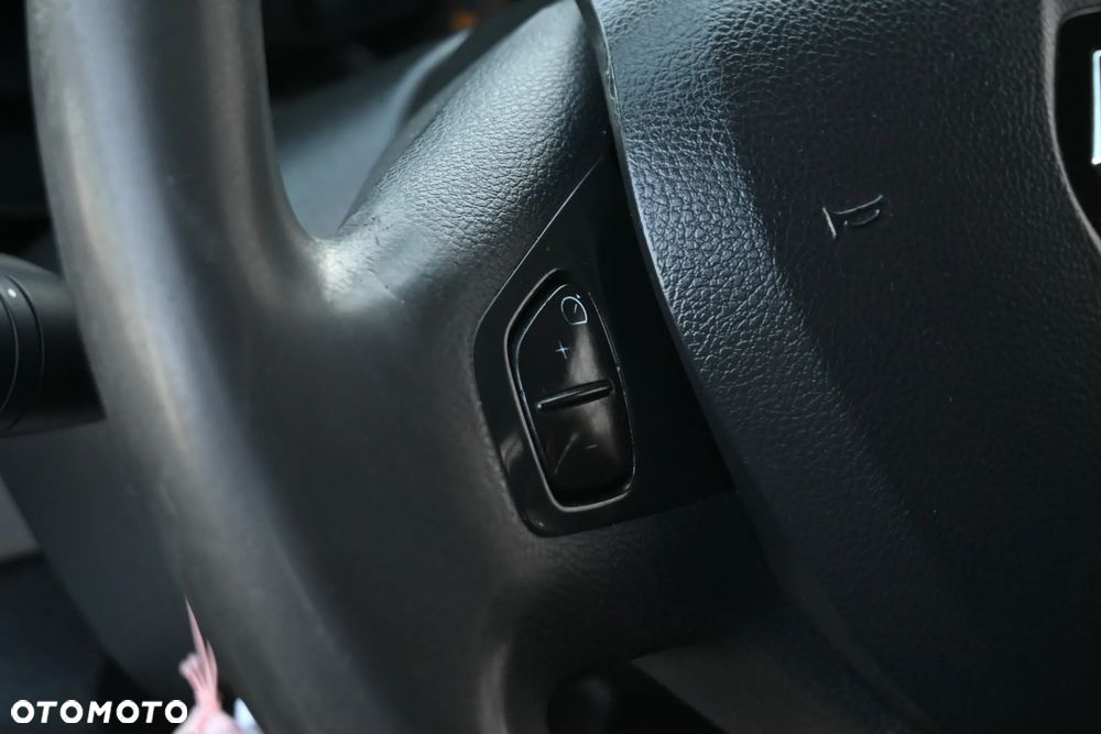 Renault Trafic - 12
