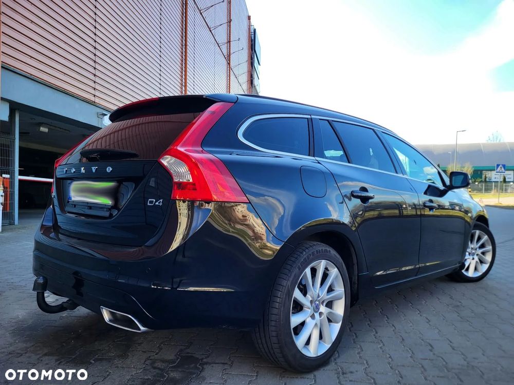 Volvo V60 D4 Momentum - 5