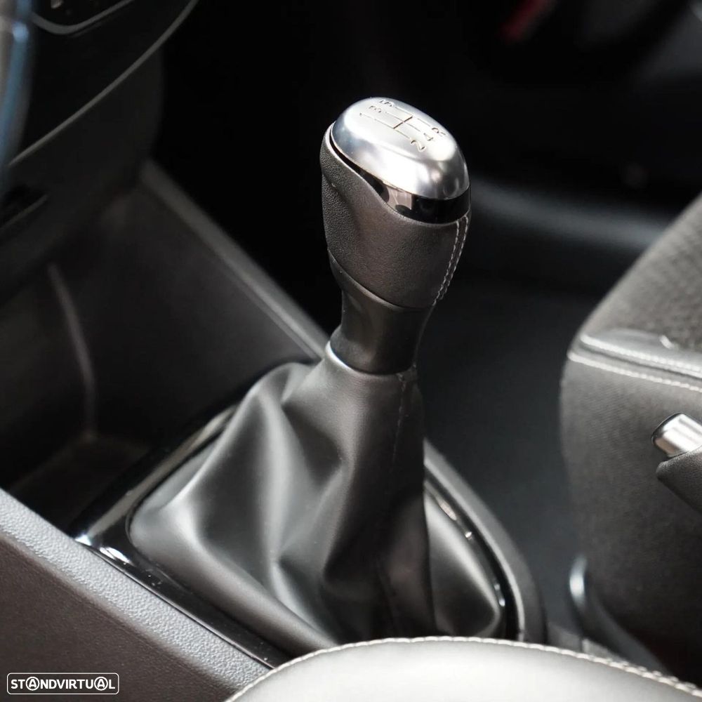 Renault Clio - 24