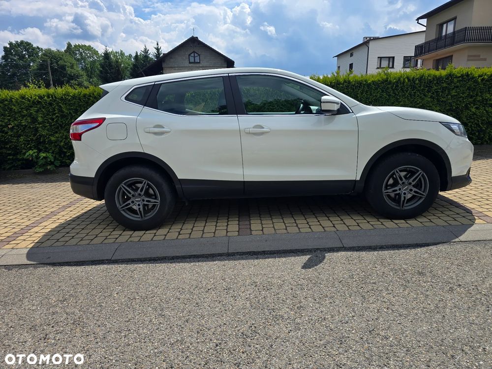Nissan Qashqai 1.2 DIG-T N-Vision - 6