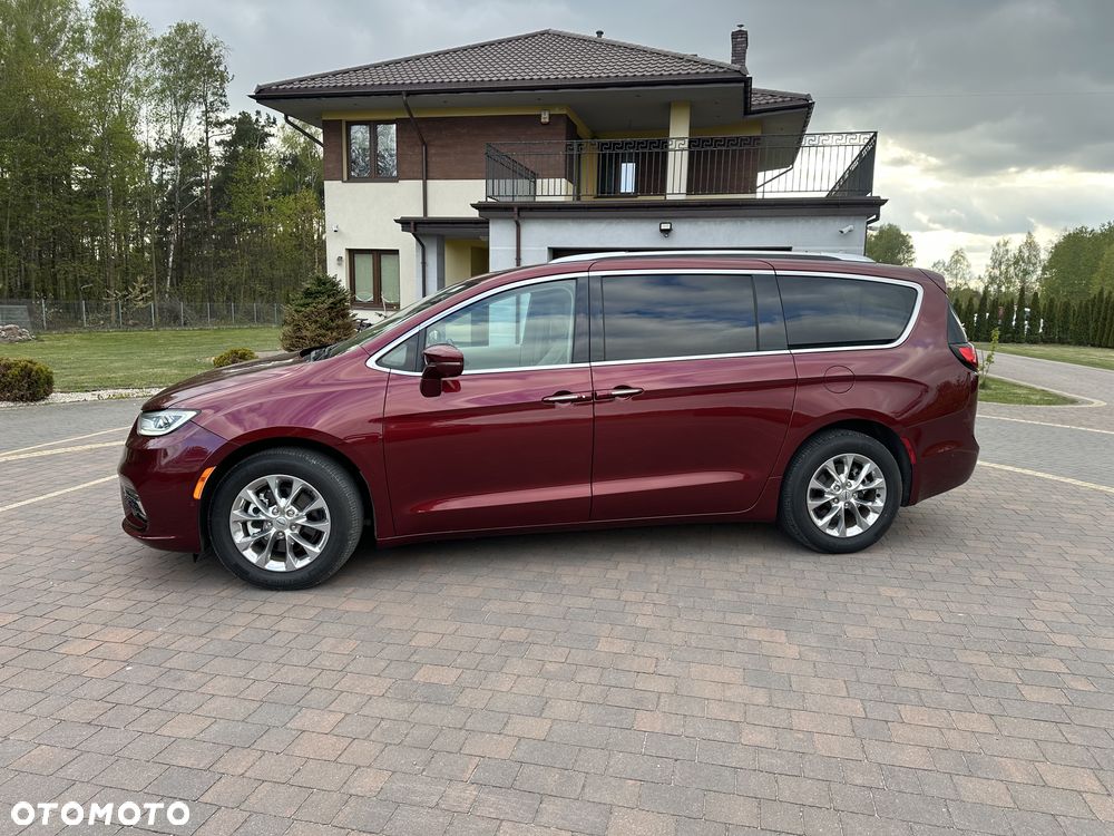 Chrysler Pacifica - 6