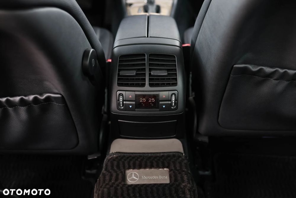 Mercedes-Benz Klasa E 350 4-Matic Avantgarde - 24