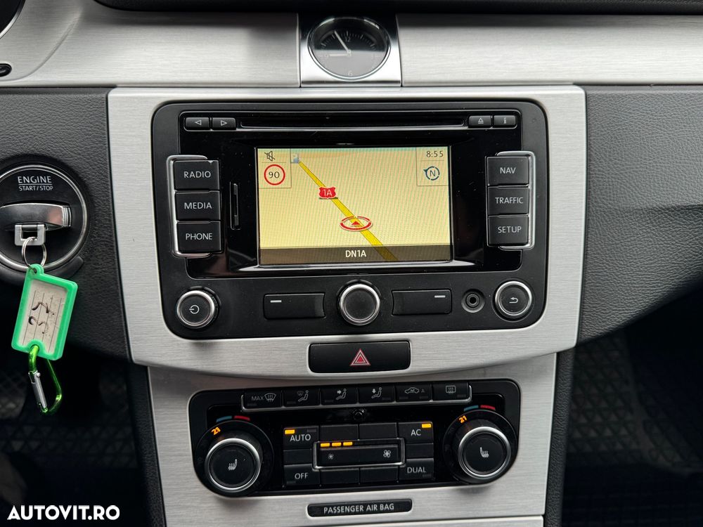 Volkswagen Passat - 13