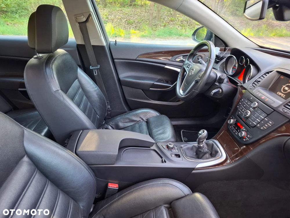 Opel Insignia ver-1-6-turbo - 12
