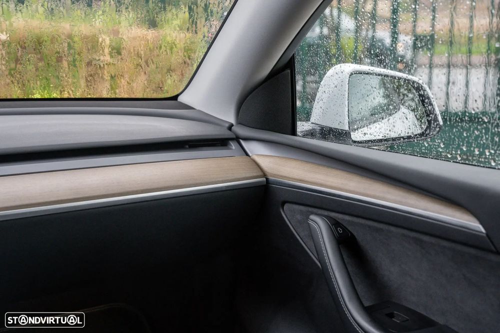 Tesla Model Y Tração Traseira - 12