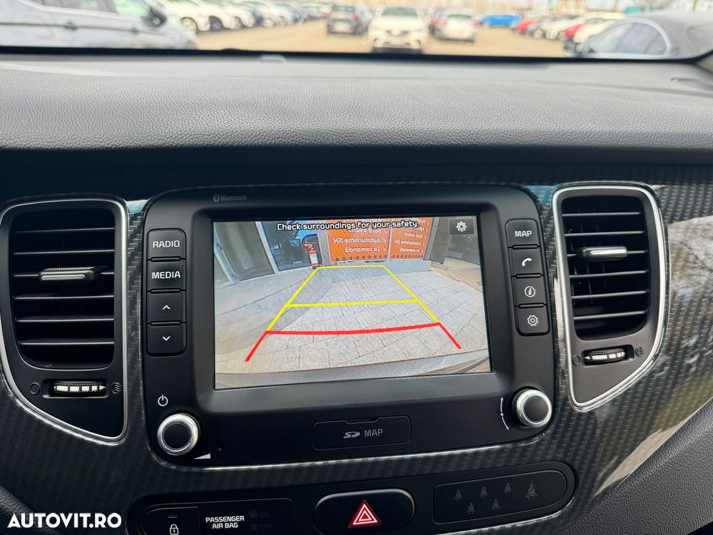 Kia Carens 1.7 CRDi 115 Dream-Team Edition - 12